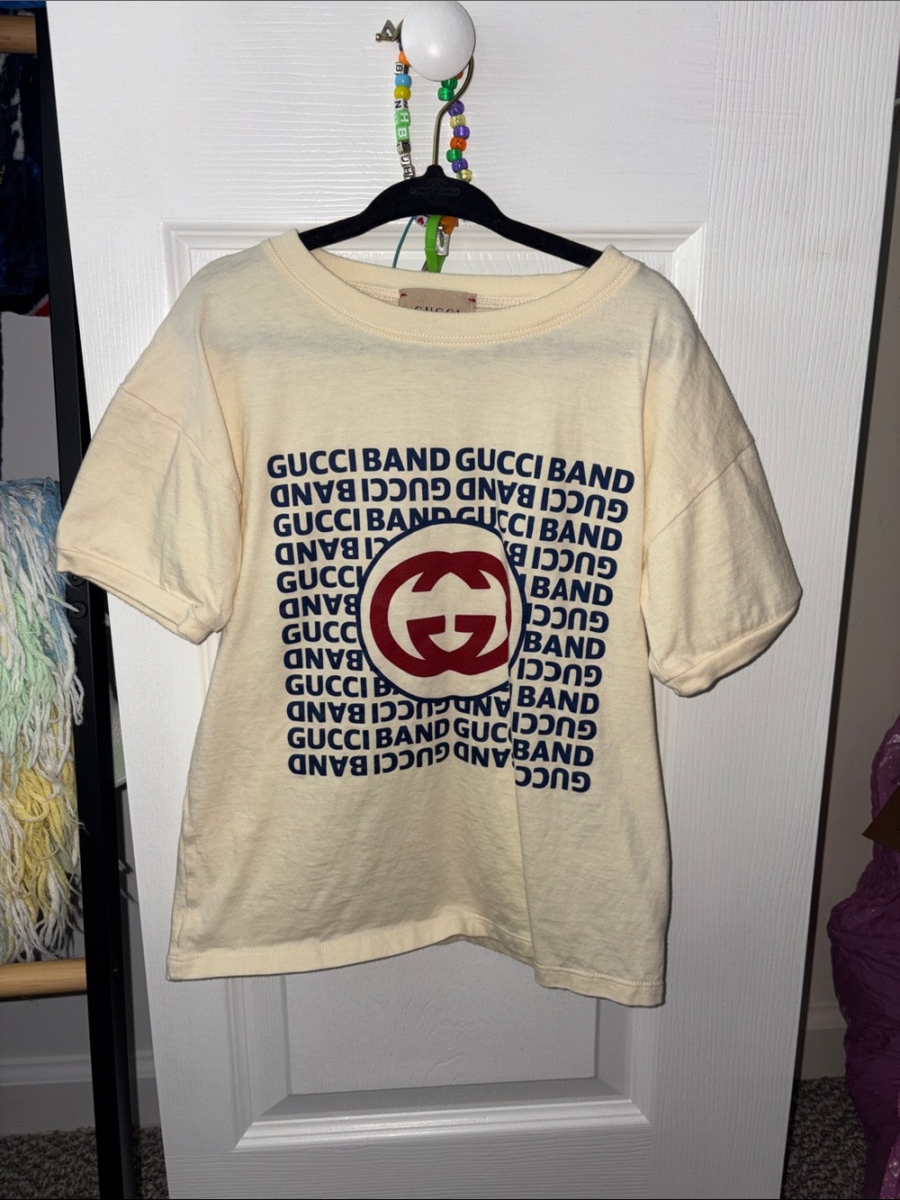 Gucci Kids Cream Tee with Navy Logo and Red Emblem